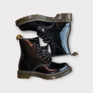 Dr. Martens 1460 Patent Leather Lace Up Boots size W7 *NWOT*